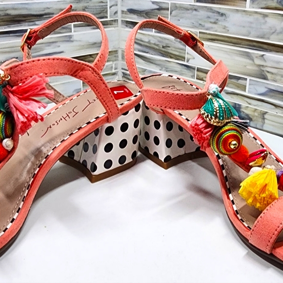 Betsey Johnson Sandals - Picture 5 of 6